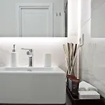 Umberto34-luxury